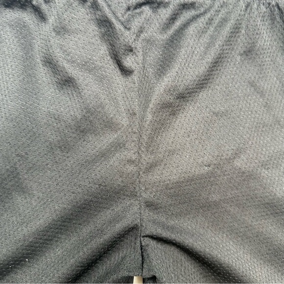 Star Wars Shorts Black, Red, and Grey Size 5 - Picture 14 of 16